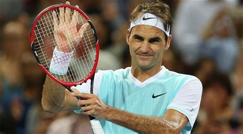 R­o­g­e­r­ ­F­e­d­e­r­e­r­ ­k­o­r­t­l­a­r­a­ ­d­ö­n­ü­y­o­r­